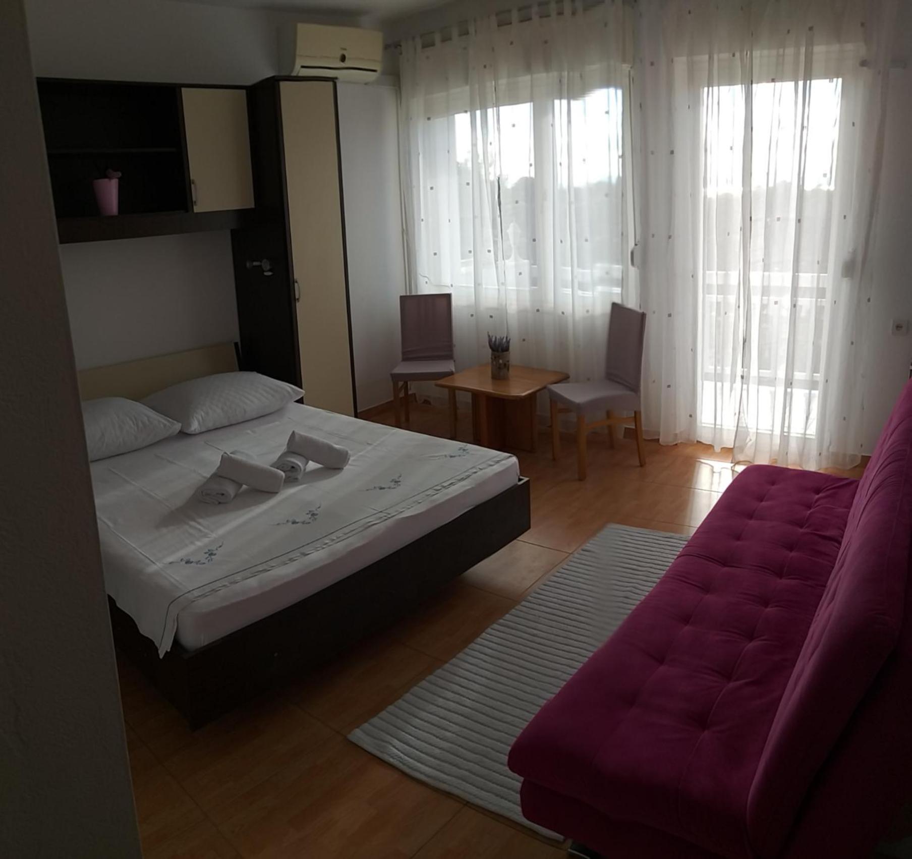 Pansion Ivana Baska Voda Luaran gambar